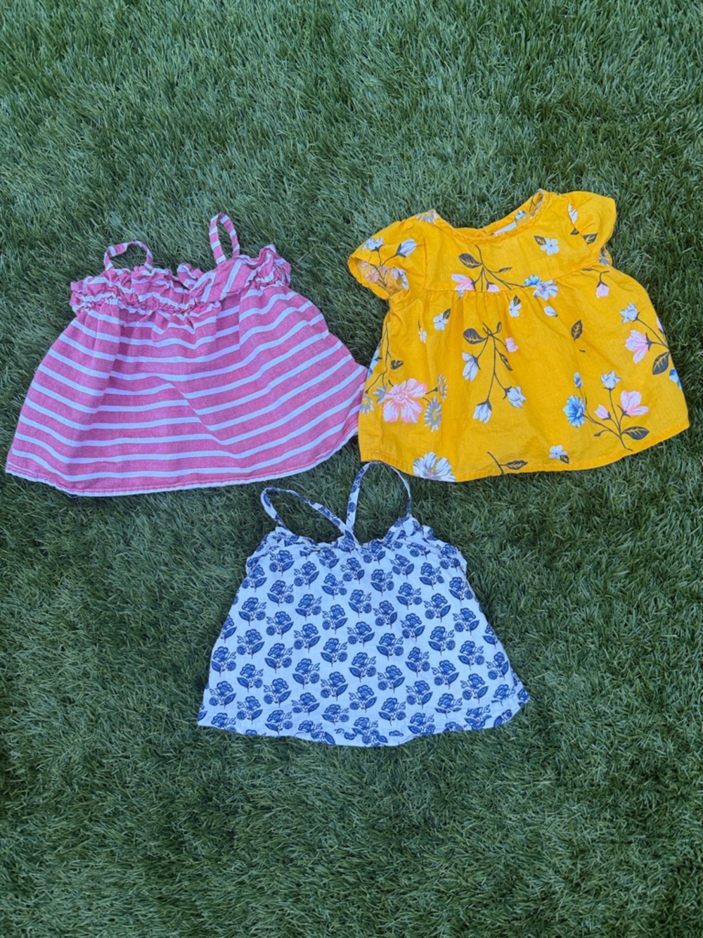 Janie & Jack and Old Navy bundle of 3 baby Tops 3-6 and 6-12 months